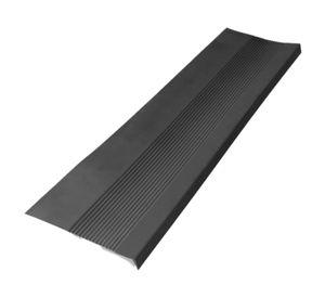 Nariz de grada estriada 150 cm negro