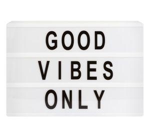 LED light box con letras 3 líneas VGO