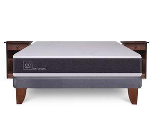 Cama europea 2 plazas Ortopedic + velador Dublín Cic
