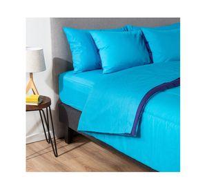 Plumón bicolor 1.5 plazas celeste/azul + Juego de sábanas celeste + Cubre colchón blanco