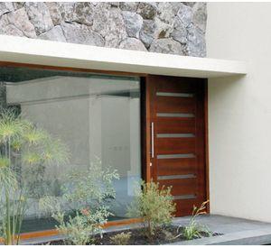 Puerta Piamonte madera de lenga 90x270 cm