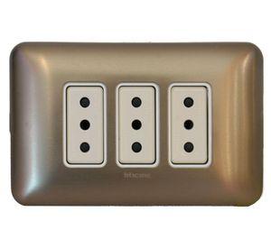 Toma triple 2 p+t 10 a nea  titanio armada Bticino