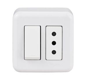 Casquete interruptor 16A 9/12 + tomacorriente 10A Génesis blanco Schneider