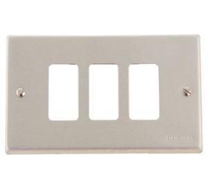 Placa 3 puestos aluminio oxidal Bticino