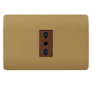 Placa armada tomacorriente 10/16A 2P+T Génesis dorado Schneider