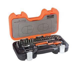 Set de dados y accesorios 29 piezas Bahco