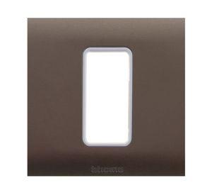 Placa un modulo + soporte titanio Bticino