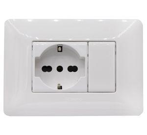 Enchufe armado schuko universal armado Bticino