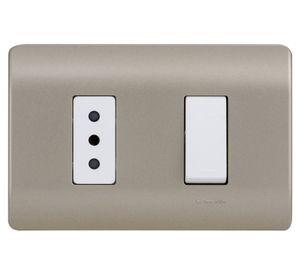 Placa armada interruptor 9/12 + tomacorriente 10A Génesis millan Schneider