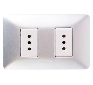 Toma doble 2 polo tierra 10a armada placa aluminio 250v blanca Bticino