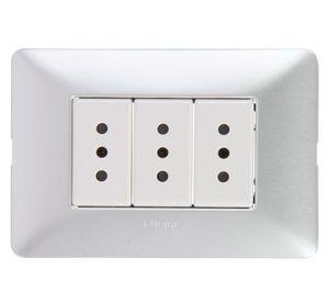 Toma triple 2 polo tierra 10a armada placa aluminio Bticino