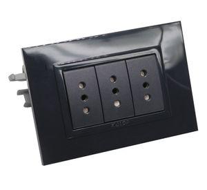 Placa armada tomacorriente triple 10/15A Zen basic negro Kalop