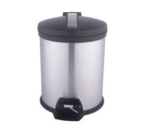 Basurero 4.5 litros pedal cromado/negro