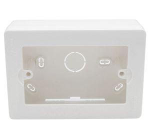 Caja chuqui sobreponer 3 módulos blanco Bticino
