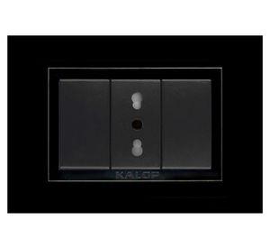 Enchufe Zen basic armado 16A negro