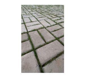 Adoquín modular bloque con pasto sintético 50x50 cm