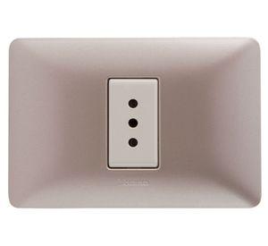 Toma corriente simple matix beige Bticino