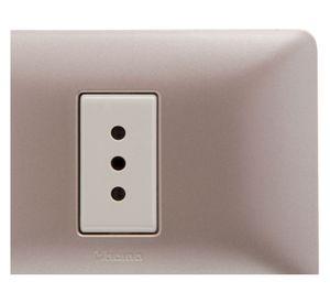 Toma corriente simple matix beige Bticino