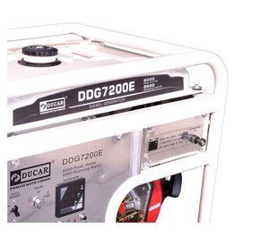 Generador a diesel eléctrico 6500W 14 lt DDG7200E Ducar