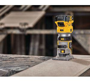 Fresadora compacta DCW600B 20V