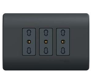 Placa Genesis armada con toma corriente triple 10/16A 2P+T black