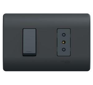 Placa Genesis armada con interruptor 9 12 + toma corriente 10 A 250 V black