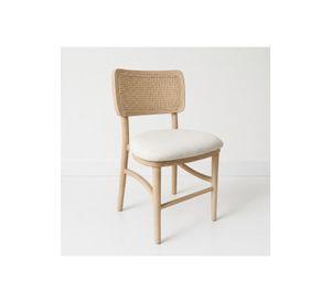 Silla de Estilo Natural con Respaldo Tejido y Asiento Acolchado