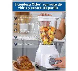Licuadora Oster® Con Vaso De Vidrio Y Control De Perilla BLSTKAGWRD Color blanco