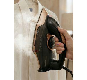 Plancha de vapor Oster® PressXpress S9000 Suela XL con diamante bronce GCSTPX9001