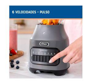 Licuadora Oster BLSTPEG-GPB Vidrio 6 Vel + Pulso 800W Gris