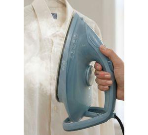 Plancha de vapor Oster® AeroGlide Plus S7400 Verde claro GCSTAC7402-052