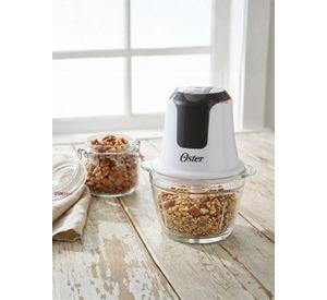 Mini picadora Oster® 3 tazas con tazón de vidrio FPSTFP3340 Versión 2026