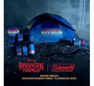 Soft Cooler Bandolera Coleman Stranger Things 6L Celeste