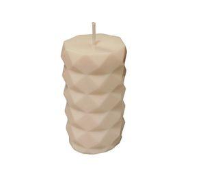 Vela decorativa con forma de cirio tridimensional.12 cm x 6 cm