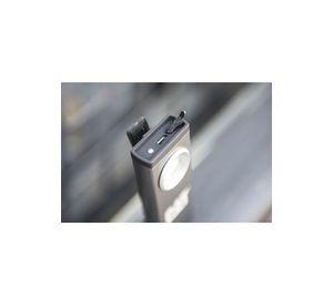 LINTERNA LED DE BOLSILLO RECARGABLE  CT5115 LUMENES 200