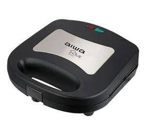Sandwichera Para 2 Panes Aiwa 700w 200°c Aw-sd5000 Color Negro