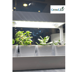 Huerto interior con luz LED y 4 macetas