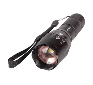 Linterna Tactica Recargable T6 6000 Lm Zoom Color de la linterna Negro Color de la luz LED