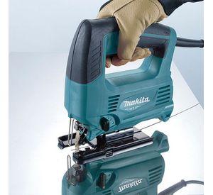 Sierra Caladora 450w Makita M4301g