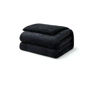 Cubrecama plush con chiporro Acolchado liso plaza y media negro