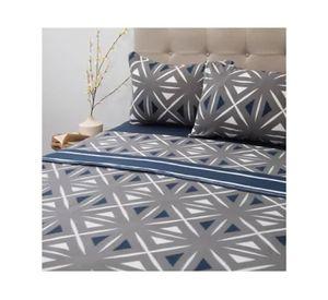 Sábanas de Polar Composé King / Triángulos Gris Blanco – Doral