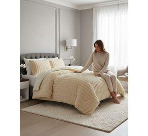 Cubrecama Acolchado Súper Calientito Plush con Chiporro 2 plazas color beige