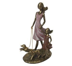 Figura Decorativa Madre e Hija Con Mascota
