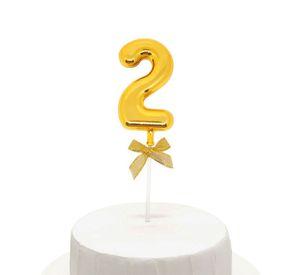 TOPPER TORTA NUMERAL DORADO 2