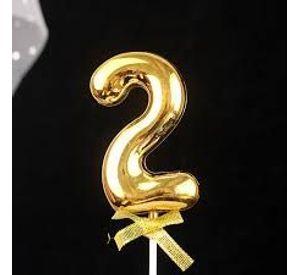 TOPPER TORTA NUMERAL DORADO 2