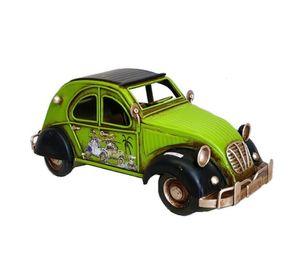 Auto metalico vintage Unico