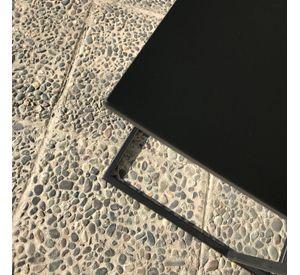Mesa Lateral Soest Negra