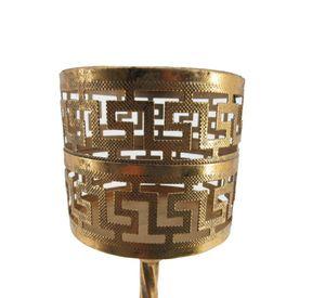 Candelabro Metálico Dorado Moderno