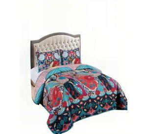 CUBRECAMA DE VERANO CON DISENO Y POMPON KING MULTICOLOR