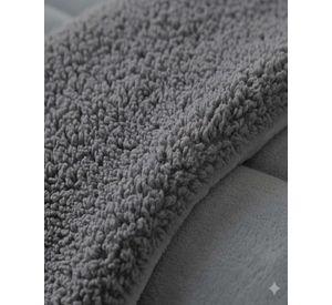 Cubrecama de invierno Plush y Chiporro - color gris King